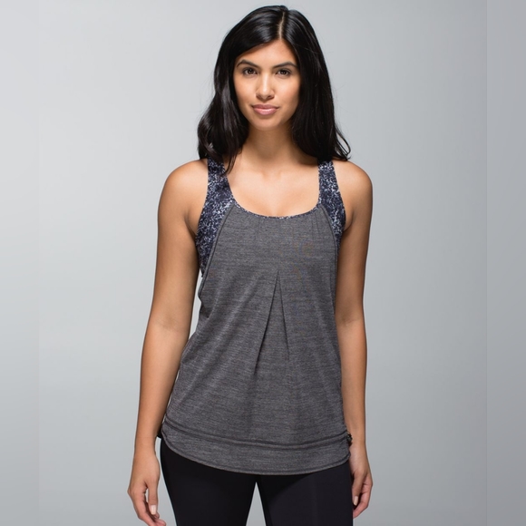 ⬇️🩷Lululemon Run Times Tank in Heathered Black/Rocky Road Sand Dune Ground - Picture 1 of 11